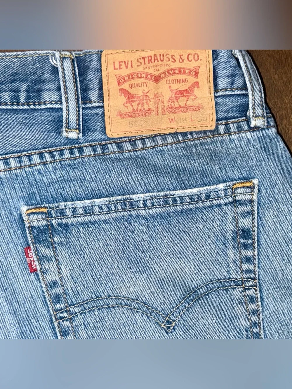 Levi’s 514 Straight Fit Jeans Mens 38x30 Light Wash Blue Denim Classic Mid Rise